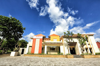 Bali Mega Hotel
