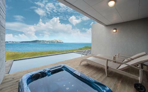 Hotel The Cloud Pool And Spa