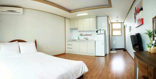 Jeju Bada Wi Olle Pension