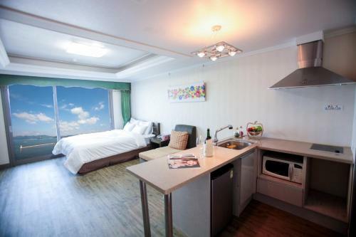 Tongyeong Bay Condo Hotel