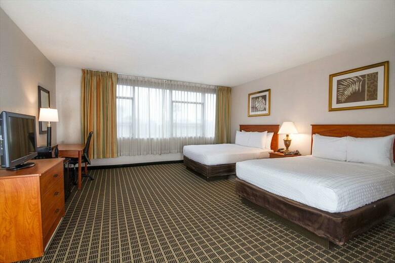 Hotel Clarion Inn & Suites Miami Airport