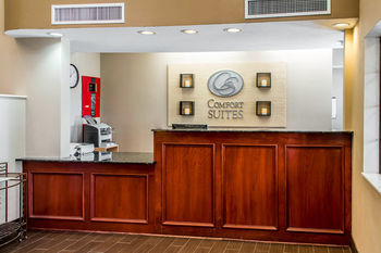 Hotel Comfort Suites I-35 North