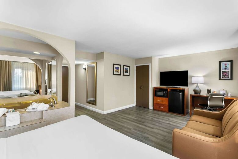 Hotel Comfort Inn Red Horse