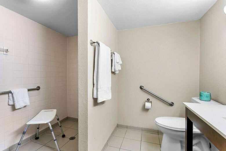 Hotel Comfort Inn Red Horse