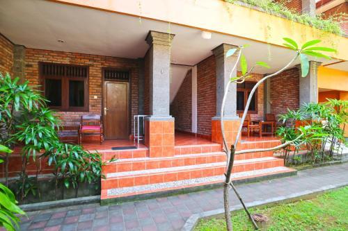 Hotel Kedin's Inn