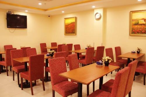 Hotel Hanting Express Chengdu Luoma City
