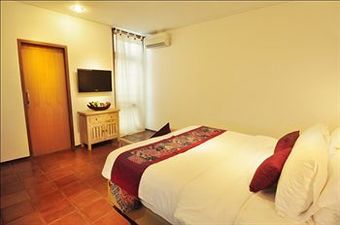 D'lima Hotel & Villas