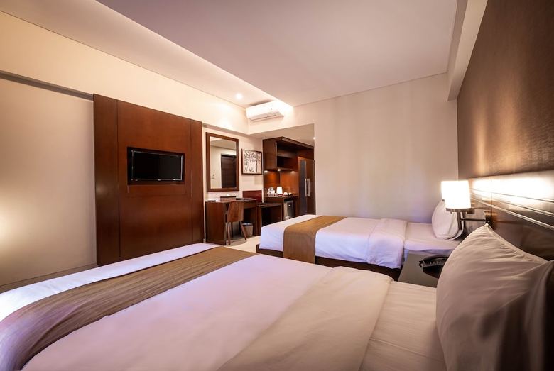 Hotel Yulia Beach Inn Kuta