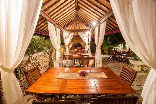 Lembongan Island Beach Villas
