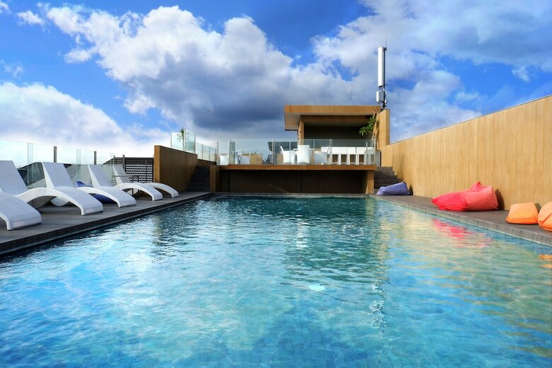 J Boutique Hotel