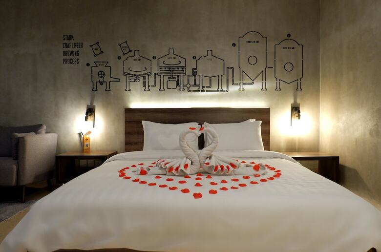 J Boutique Hotel
