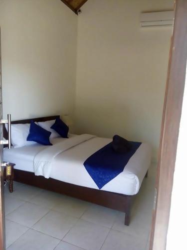 Hostal Coconut Village Guest House