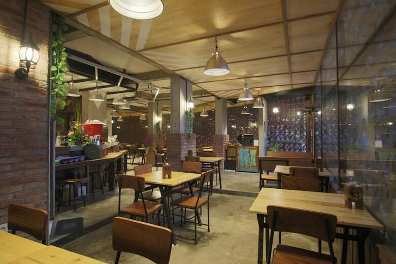 Grandmas Kuta Hotel