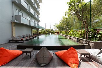 Harris Hotel Kuta Galleria - Bali