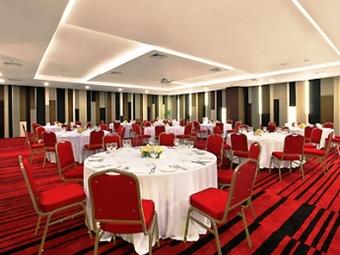 Hotel Mercure Bali Harvestland Kuta