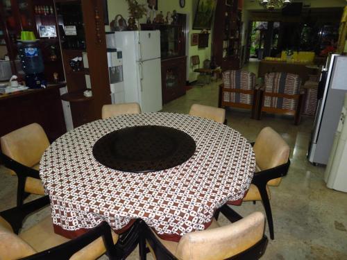 Hostal Enny's Guest House