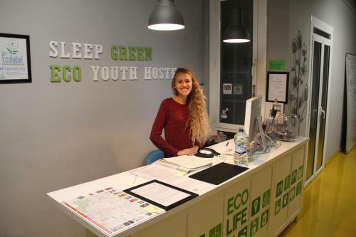 Hostal Sleep Green - Certified Eco Youth Hostel