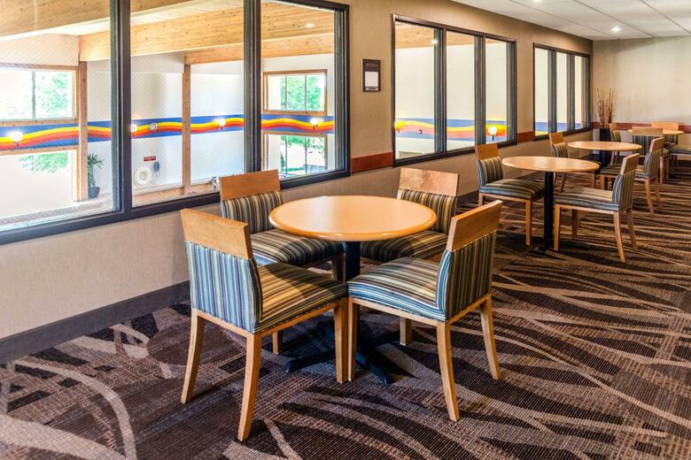 Hotel Comfort Inn West