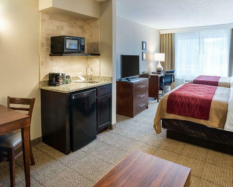 Hotel Comfort Inn West