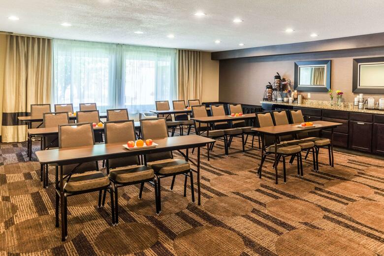 Hotel Comfort Inn West