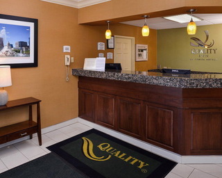 Hotel Comfort Inn South