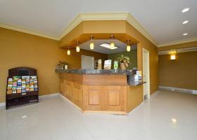 Hotel Comfort Inn South