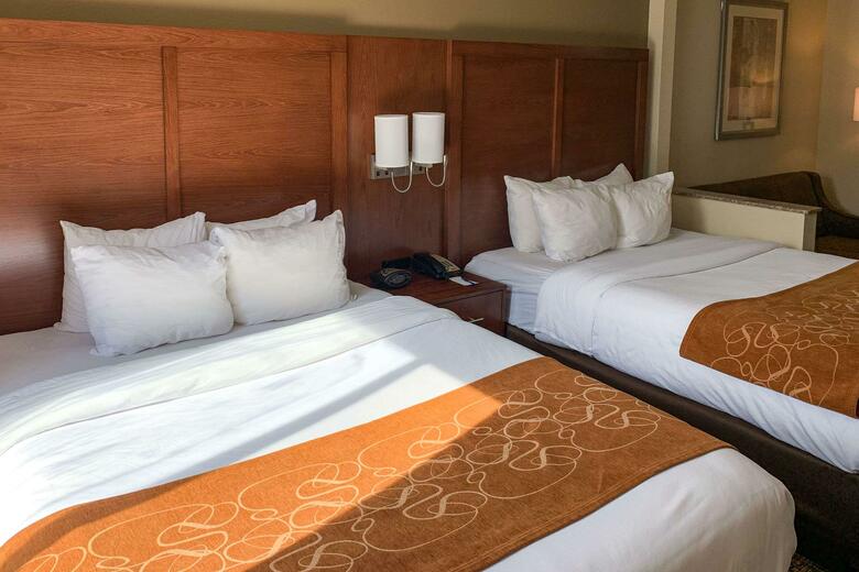 Hotel Comfort Suites