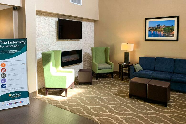Hotel Comfort Suites