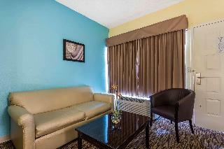 Hotel Comfort Suites