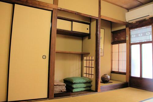 Hostal Guest House Hitsujian