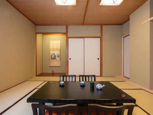Gion Ryokan Karaku