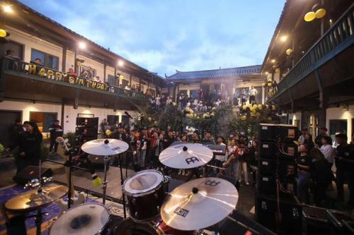 Albergue Desti Youth Park