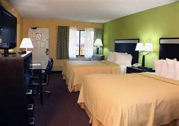 Hotel Comfort Inn University