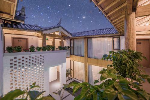 Hotel Lijiang Myhome Inn