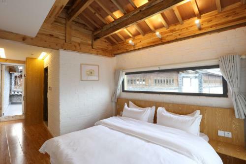 Hotel Lijiang Myhome Inn