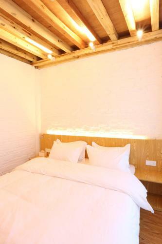 Hotel Lijiang Myhome Inn