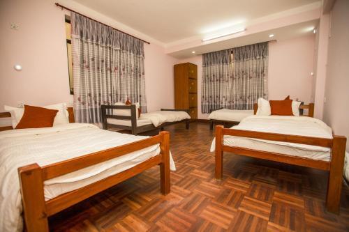 Albergue Famous House