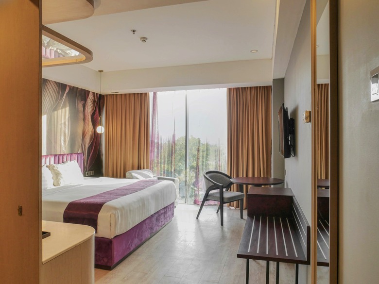 Grand Edge Hotel Semarang