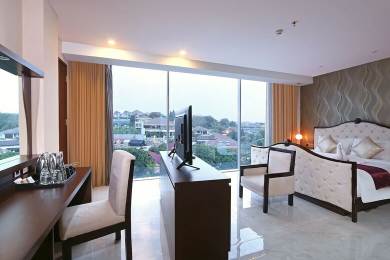 Grand Edge Hotel Semarang