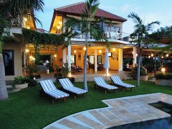 Dolphin Beach Bali