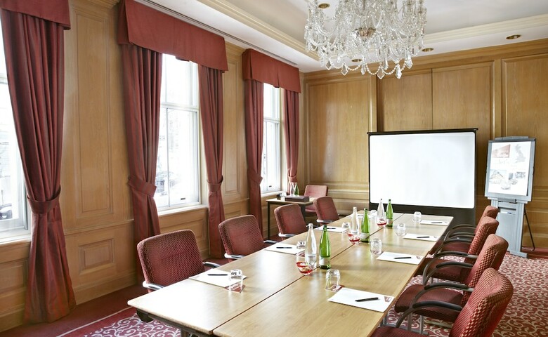 Hotel Thistle Hyde Park