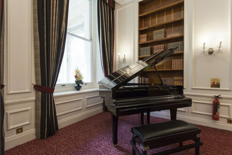 Hotel Thistle Hyde Park
