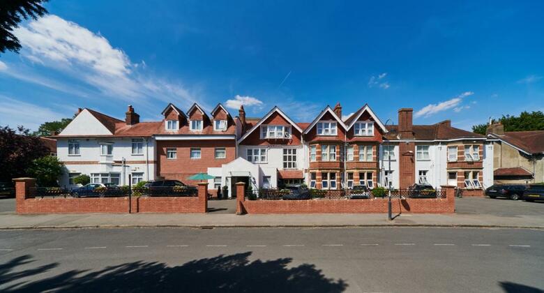 Hotel Linton Lodge