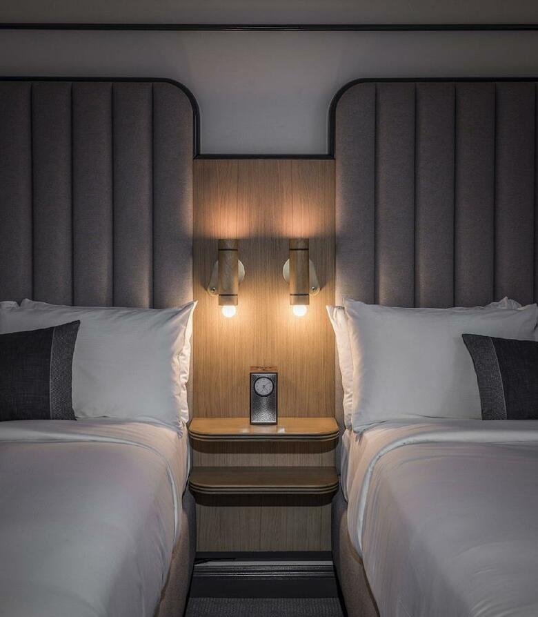 Hu. Hotel