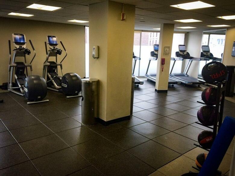 Hotel Embassy Suites Philadelphia - Center City