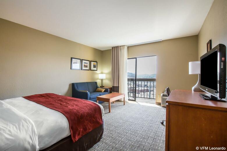 Hotel Comfort Suites