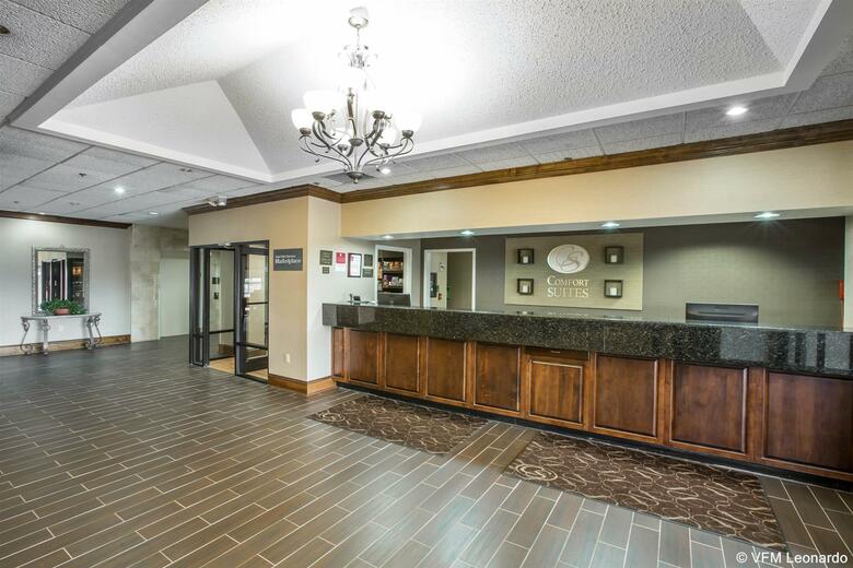 Hotel Comfort Suites