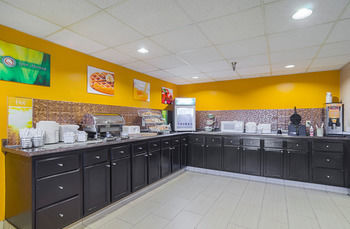 Hotel Quality Inn & Suites