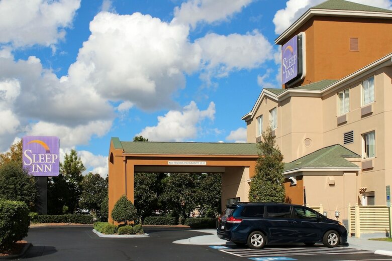 Hotel Sleep Inn (garner)