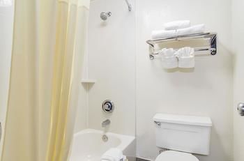 Hotel Quality Inn West End